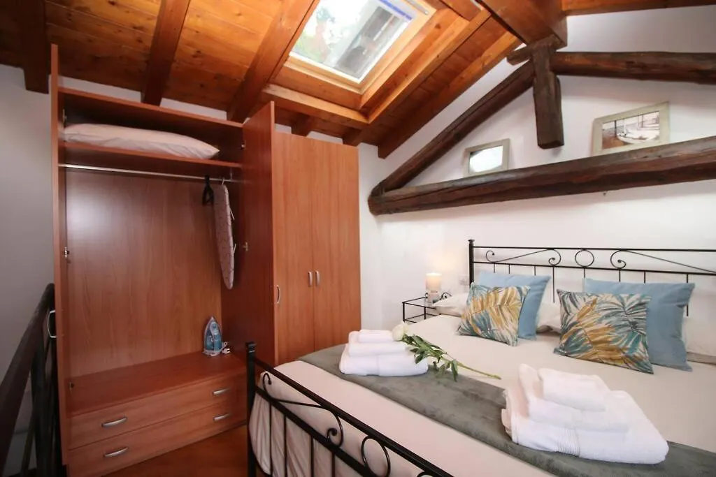 La Casa Del Pittore Como Italy